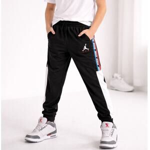 Boys Jordan Track Pants NWT Black Logo Side Tape Joggers Youth Medium